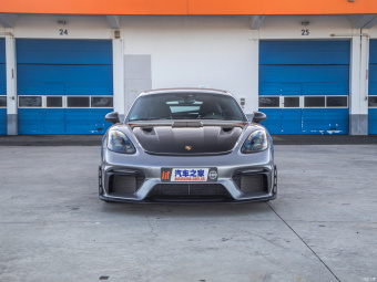 Porsche 718 Cayman GT4 RS