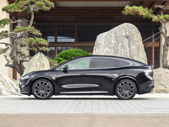 Luxeed R7 Ultra AWD