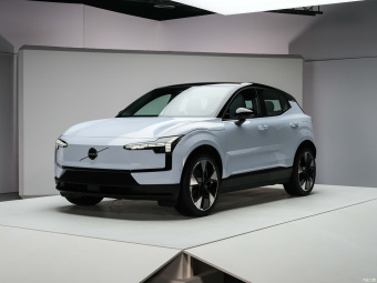 Volvo EX30 Core