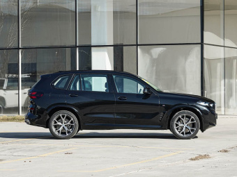 BMW X5 2026 xDrive 30Li M Sport Night Edition
