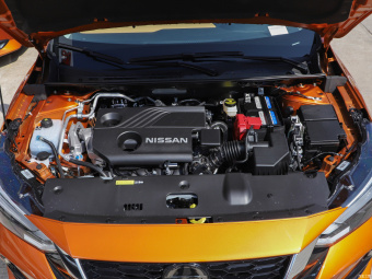 Nissan Sylphy Luxury 1.6L TOP CVT