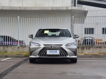 Lexus ES 200 Limited
