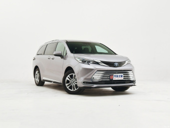 Toyota Sienna Hybrid Platinum 2.5L