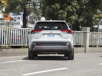 Toyota RAV4 Fashion 2.0L CVT 2WD