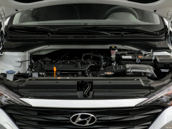 Hyundai Verna Youth GS 1.4L Manual