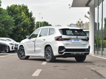 BMW iX1 eDrive25L M Sport