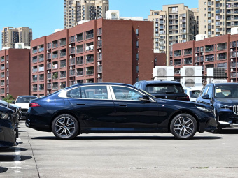 BMW i5 2026 eDrive 35L M Sport