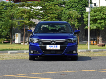 Honda Crider Magic Night 180Turbo CVT