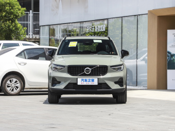 Volvo XC40 B3 Zhiyuan Sports