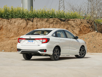 Honda Envix Fun 180TURBO CVT