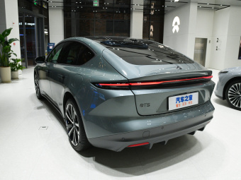 NIO ET5  100kWh