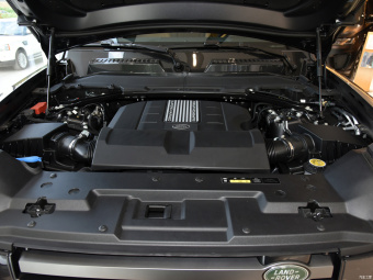 Land Rover Defender 110 V8 P525