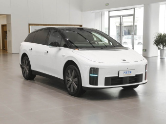 Li Auto i6 2025 Standard AWD