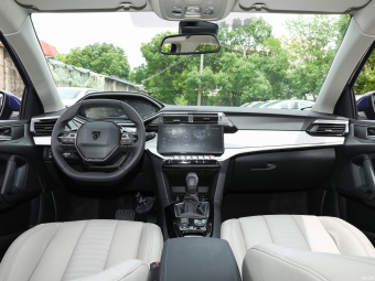 Peugeot 408 Dream 1.6T