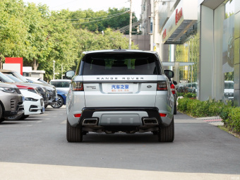 Land Rover Range Rover Sport HST P400