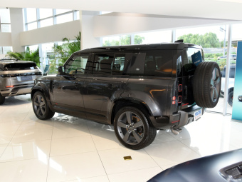 Land Rover Defender 110 V8 P525