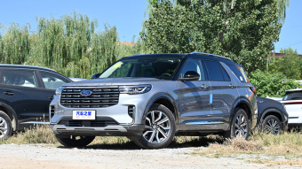 Ford Explorer Titanium EcoBoost 285 6 Seat