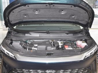 Buick GL8 Century Private 4 Seat