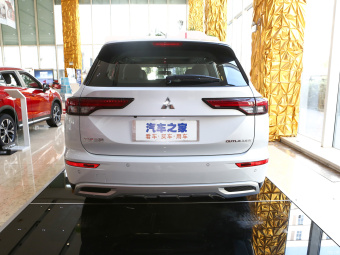 Mitsubishi Outlander Respect 1.5T CVT 7 Seat