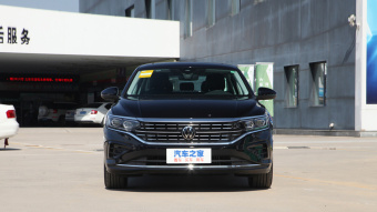 VW Passat Premium 330TSI
