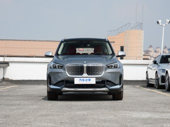 BMW iX1 eDrive25L X Design