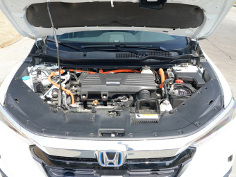 Honda Breeze Sport Hybrid Elite 2.0L