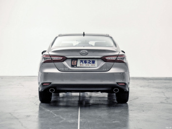 Toyota Camry Flagship 2.5Q
