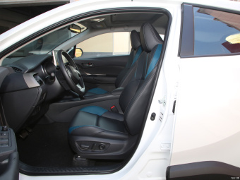 Toyota IZOA Yixiang CARE 2.0L