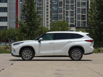 Toyota Highlander 2024 380T AWD Premium 7-seater