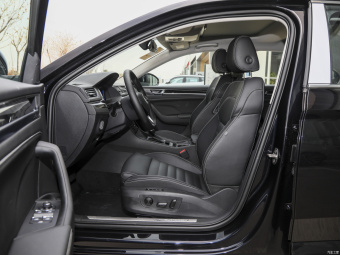 Skoda Superb Luxury TSI330 DSG