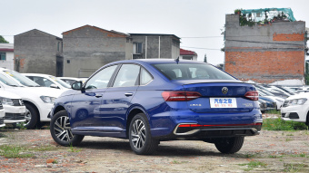 VW Lavida Star Man Yi 200TSI DSG