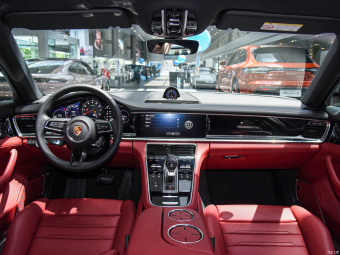 Porsche Panamera Executive