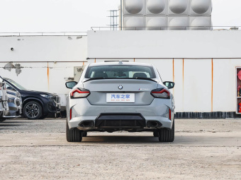 BMW M240i Coupe 2025 xDrive