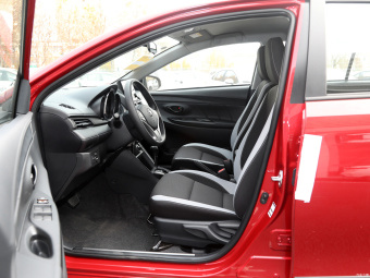 Toyota YARiS L Model X Leading PLUS 1.5L CVT