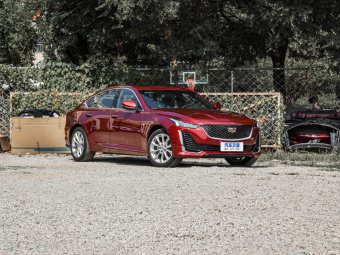 Cadillac CT5 Luxury 28T