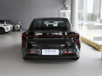 Hongqi EH7 820 Pro