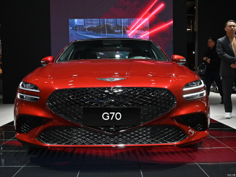 Genesis G70 Flagship AWD