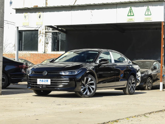 VW Passat 2026 Pro 380TSI Executive Edition