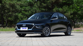 Hyundai Mistra Leading GLS 1.8L CVT
