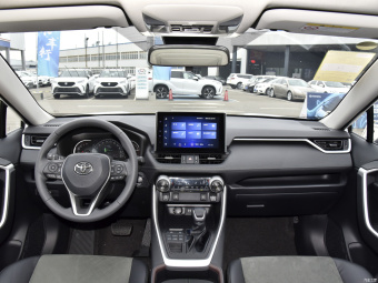 Toyota RAV4 Fashion PLUS 2.0L CVT 4WD