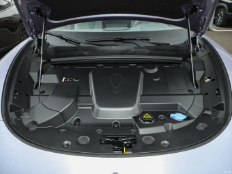 Ora Lightning Cat Luxury 555km