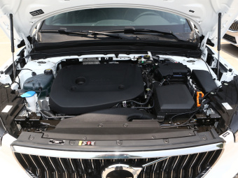 Volvo XC40 B3 Zhiyuan Luxury