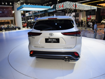 Toyota Crown Kluger Honor 2.0 T