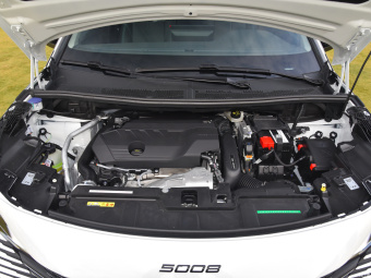 Peugeot 5008 Real 400THP