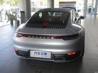 Porsche 911 Carrera 4