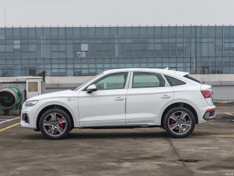 Audi Q5L Sportback Luxury 45 TFSI
