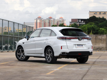 Honda UR-V Elegant 240TURBO