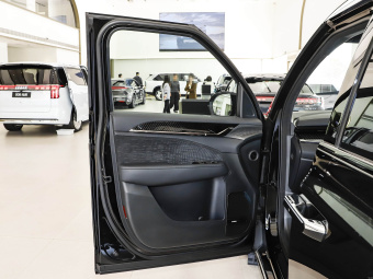 Zeekr 009 2024 7-Seat Aisle 4WD 108kWh