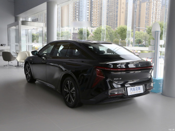 Hongqi EH7 820 Pro
