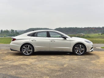 Hyundai Sonata Flagship TOP 380TGDi AT
